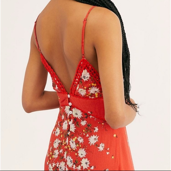 Free People Paradise Print Red Maxi Dress Sm NWT - Picture 4 of 13